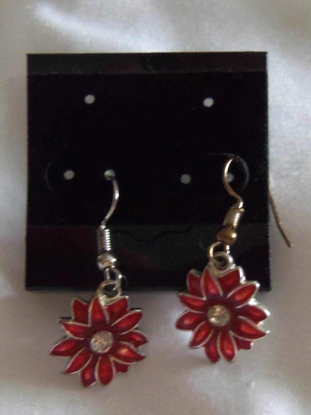 Beautiful flower earrings with french hook new